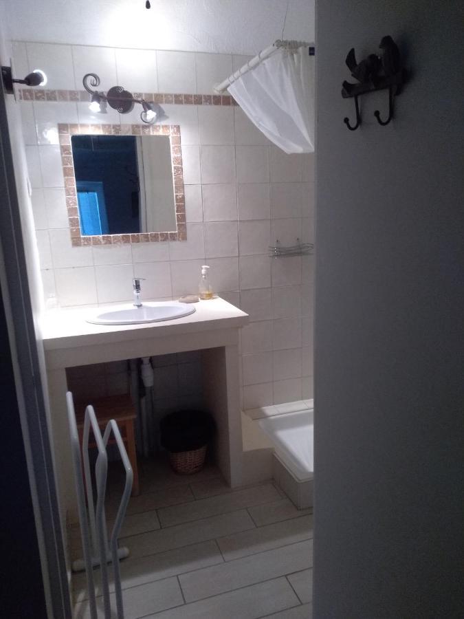 Chambre D'Hotes Lou Couradou Grospierres Buitenkant foto